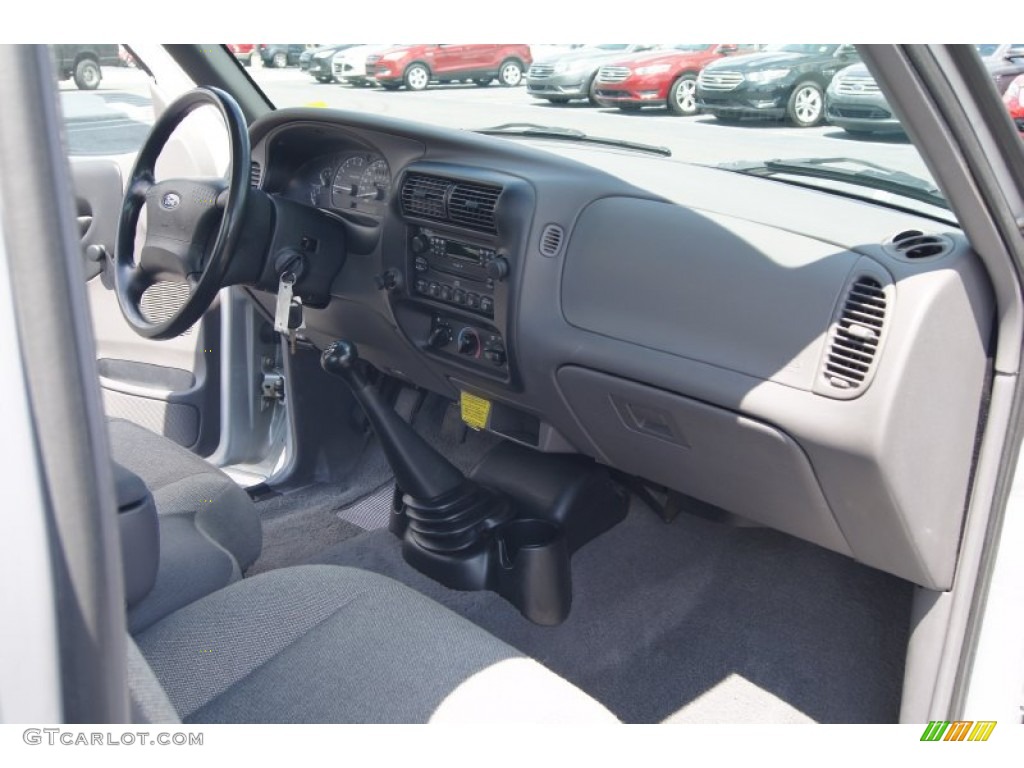 2001 Ford Ranger XLT Regular Cab Dark Graphite Dashboard Photo #69956243