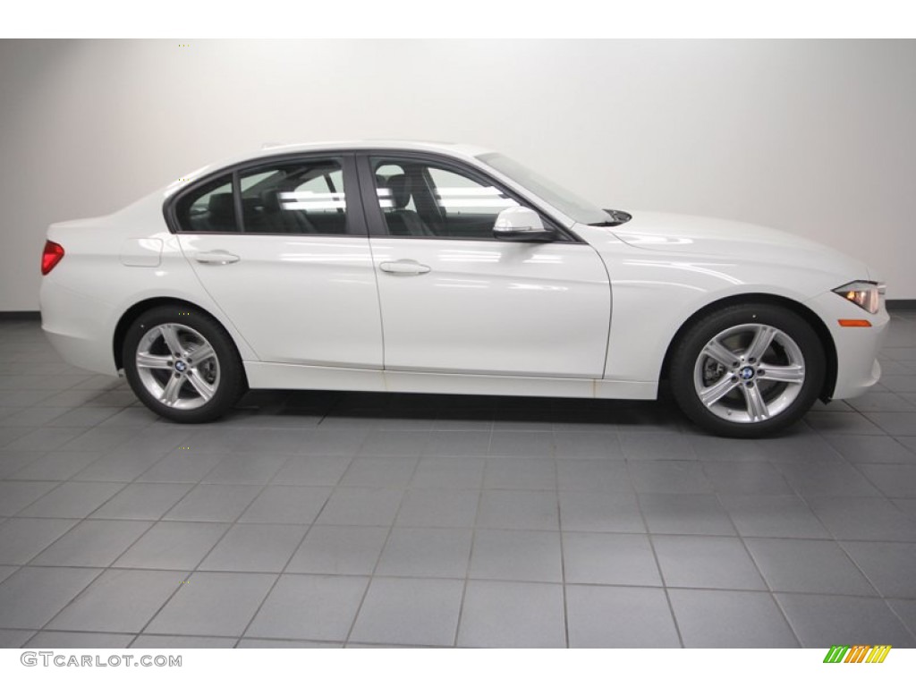 2013 3 Series 328i Sedan - Alpine White / Black photo #2