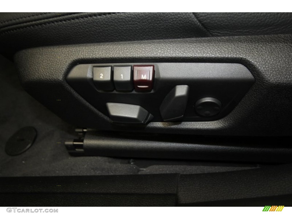 2013 3 Series 328i Sedan - Alpine White / Black photo #15