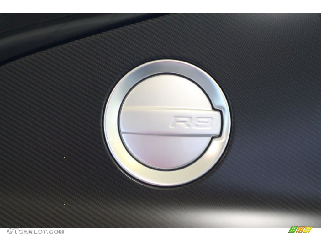2012 Audi R8 GT Marks and Logos Photos