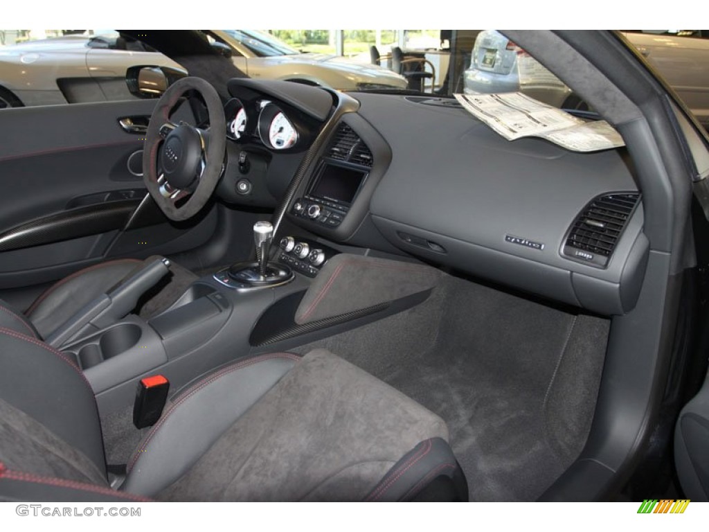 2012 Audi R8 GT Dashboard Photos