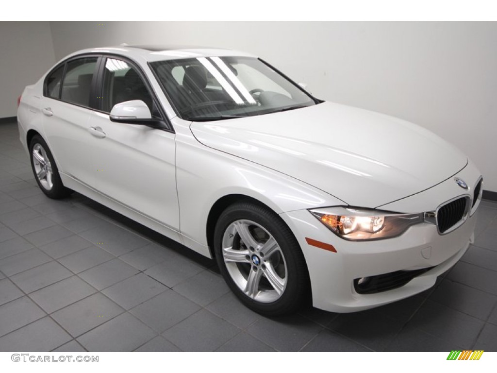 2013 3 Series 328i Sedan - Mineral White Metallic / Black photo #6