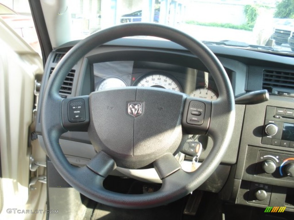 2011 Dakota Big Horn Crew Cab 4x4 - White Gold Metallic / Dark Slate Gray/Medium Slate Gray photo #23