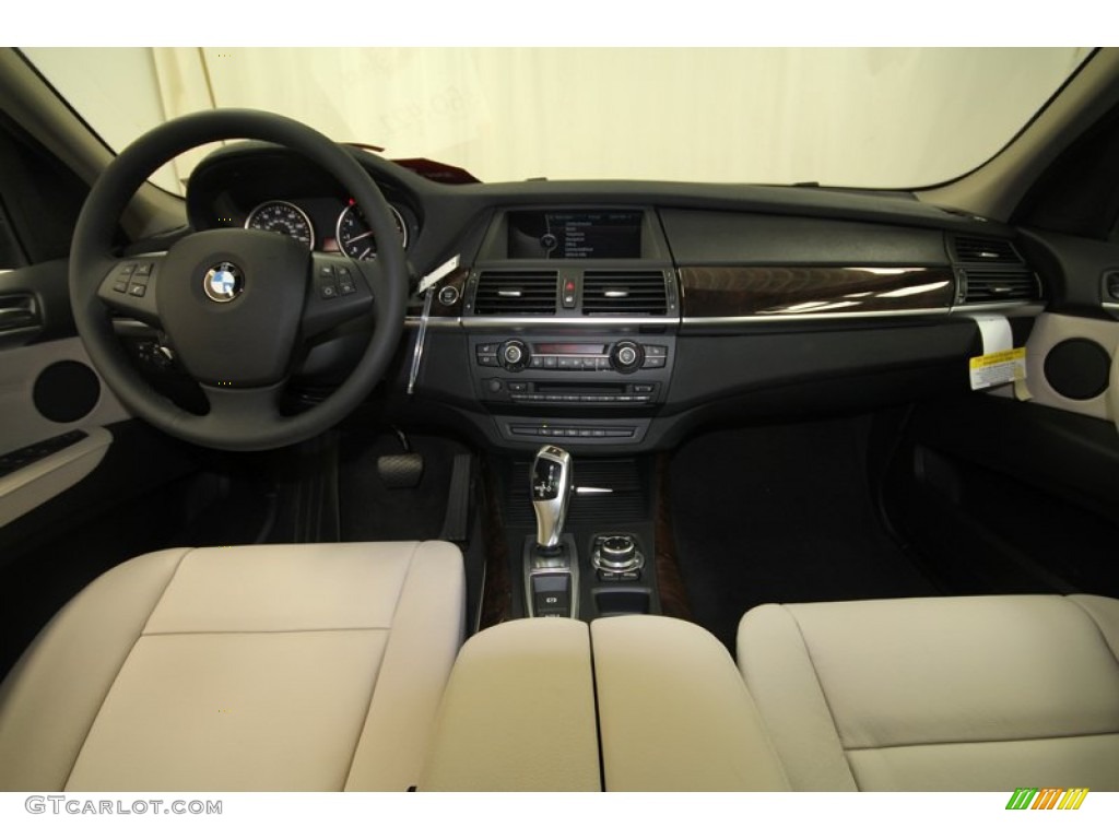 2013 BMW X5 xDrive 35i Premium Oyster Dashboard Photo #69964414