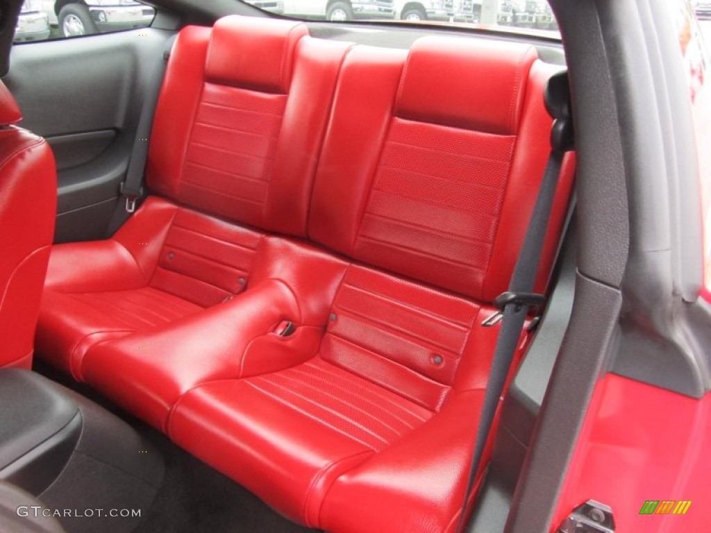 2006 Mustang V6 Premium Coupe - Torch Red / Red/Dark Charcoal photo #10
