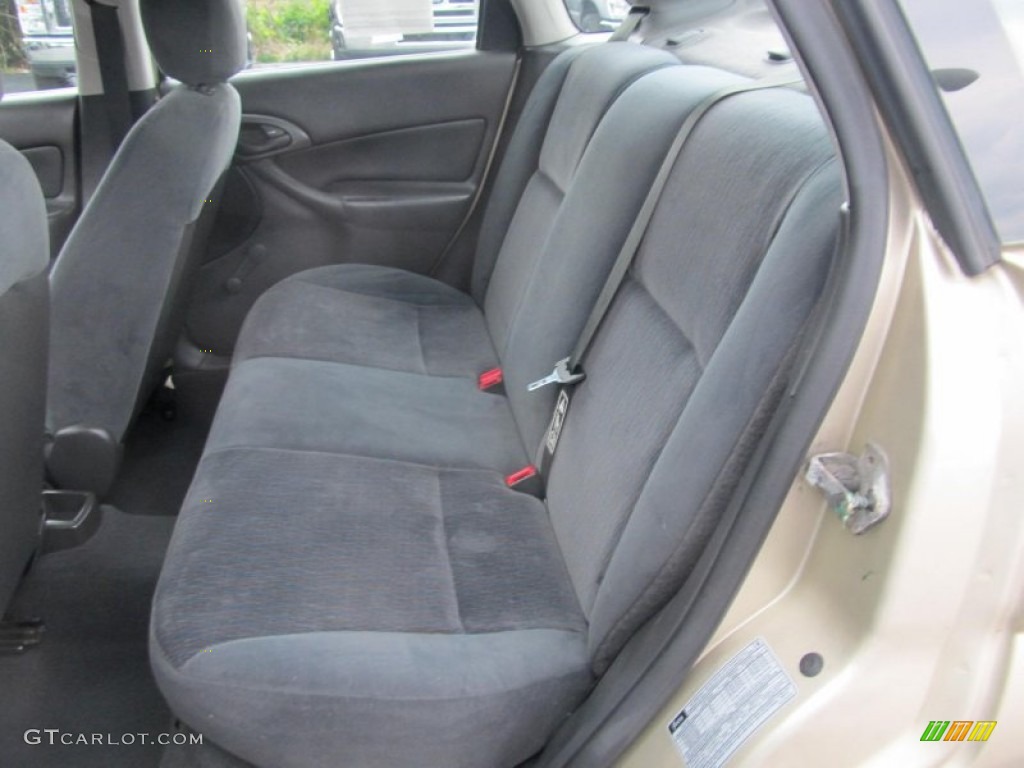 2000 Ford Focus LX Sedan Rear Seat Photos