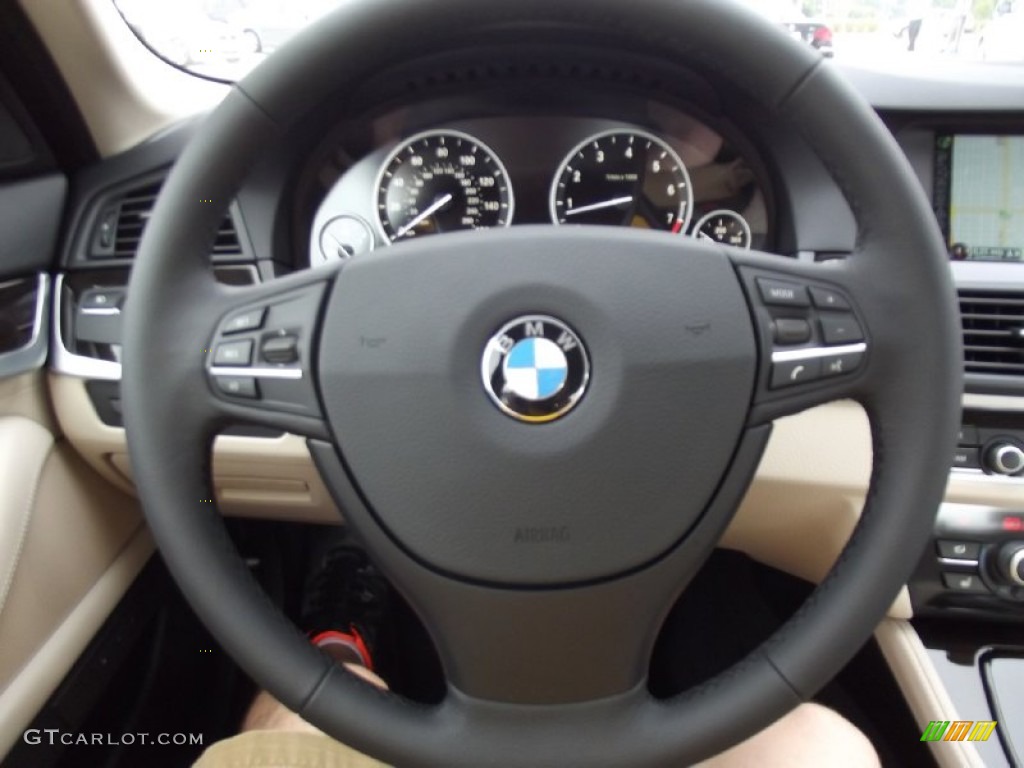 2013 BMW 5 Series 535i Sedan Oyster/Black Steering Wheel Photo #69968584