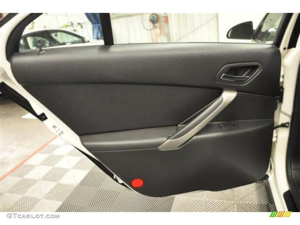 2007 Pontiac G6 V6 Sedan Ebony Door Panel Photo #69970096