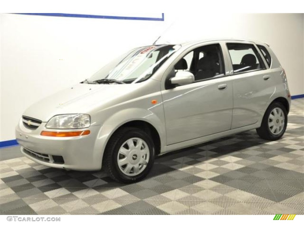 2004 Aveo LS Hatchback - Galaxy Silver Metallic / Gray photo #1