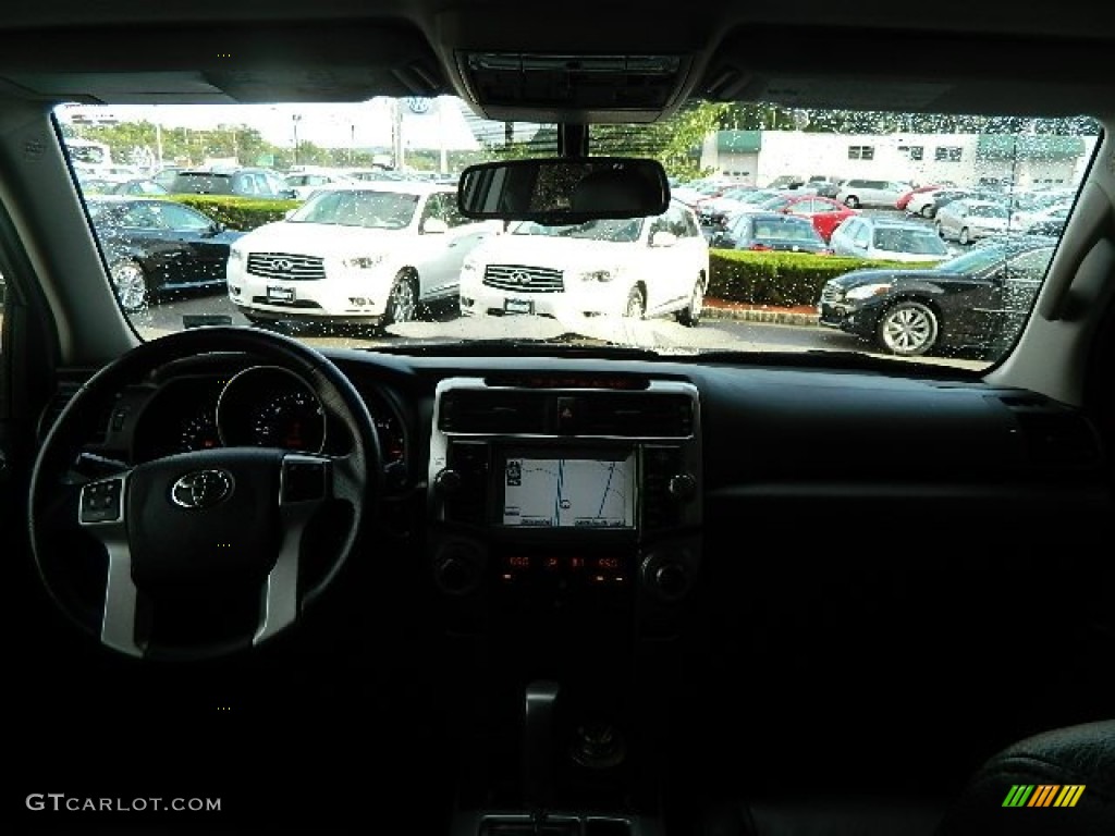 2010 4Runner Limited 4x4 - Black / Graphite photo #16