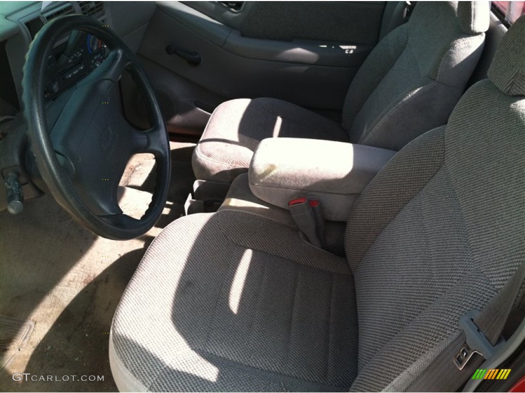 1995 S10 LS Regular Cab - Victory Red / Gray photo #10