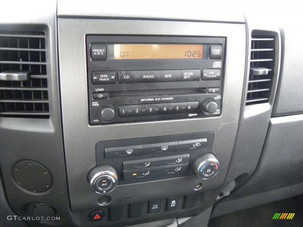 2012 Nissan Titan SV Crew Cab Controls Photo #69972034