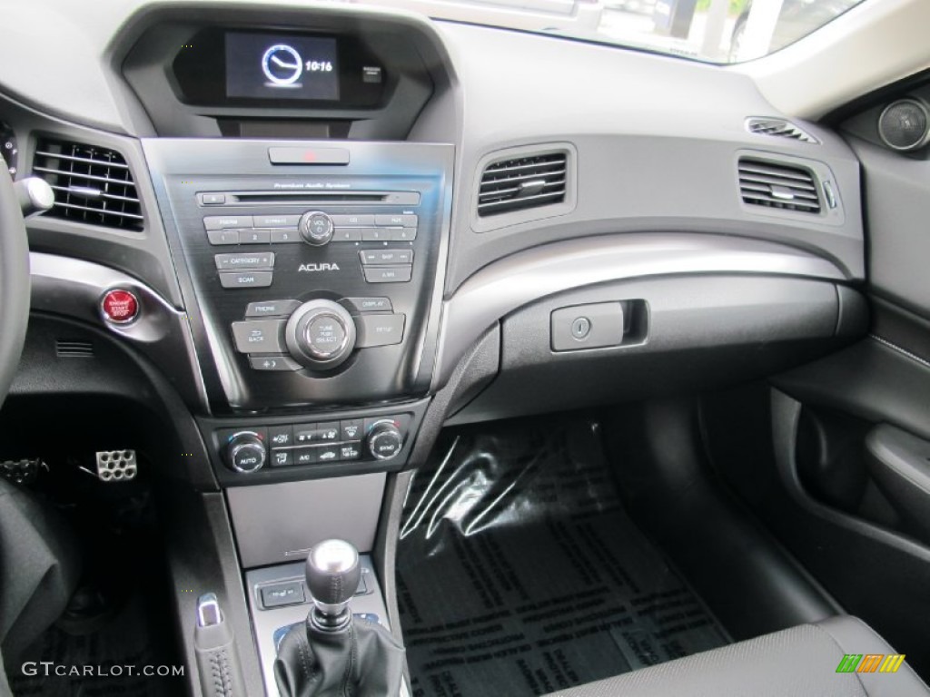 2013 Acura ILX 2.4L Ebony Dashboard Photo #69973054