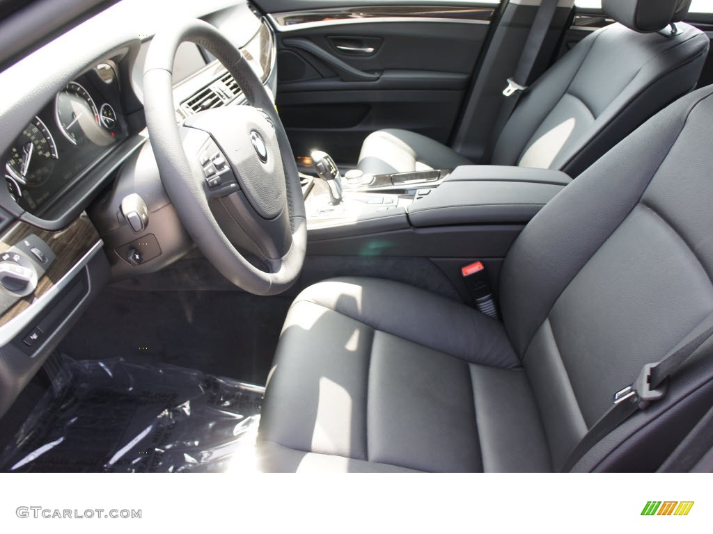 2013 BMW 5 Series 535i Sedan Front Seat Photo #69974851