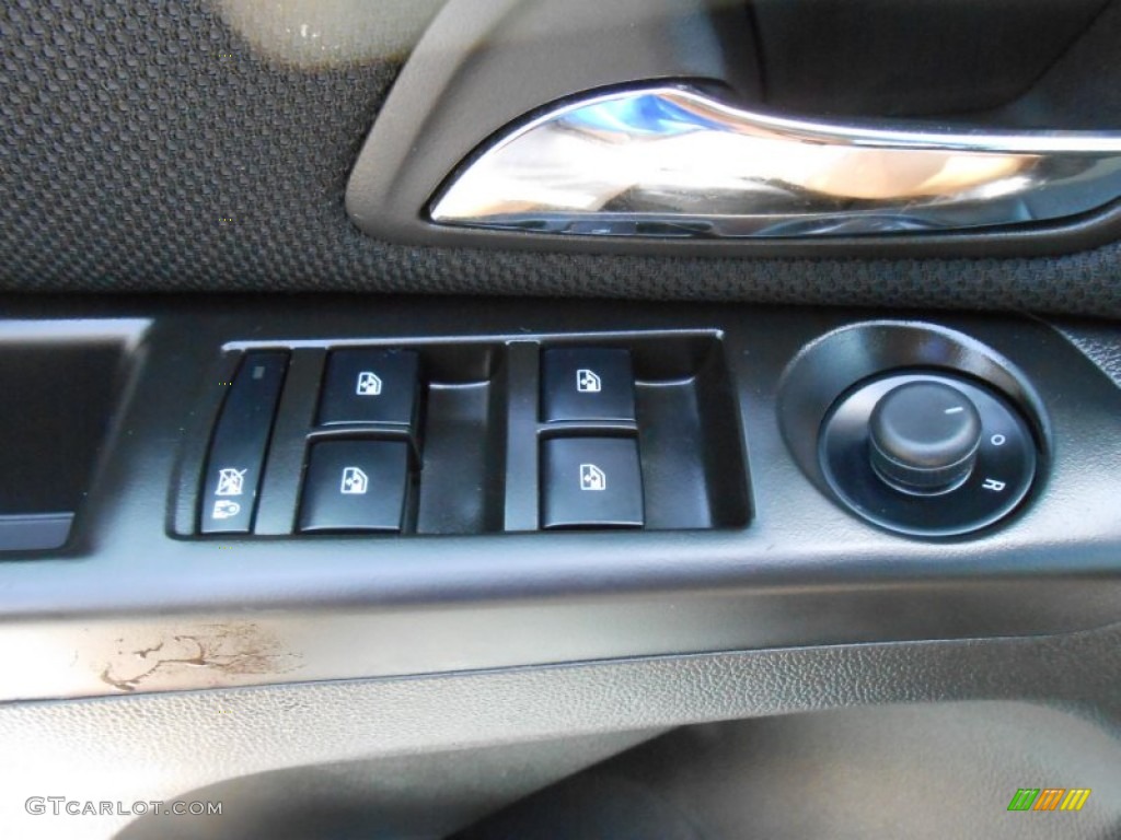 2011 Chevrolet Cruze LTZ/RS Controls Photo #69975613
