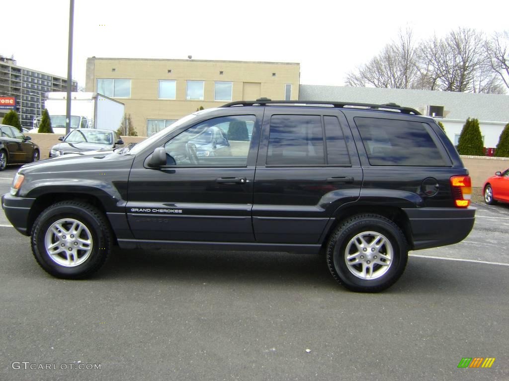 2003 Grand Cherokee Laredo 4x4 - Brilliant Black / Dark Slate Gray photo #5