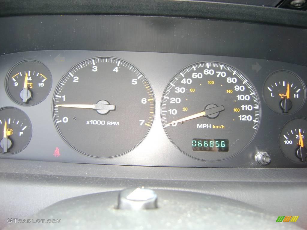 2003 Grand Cherokee Laredo 4x4 - Brilliant Black / Dark Slate Gray photo #6