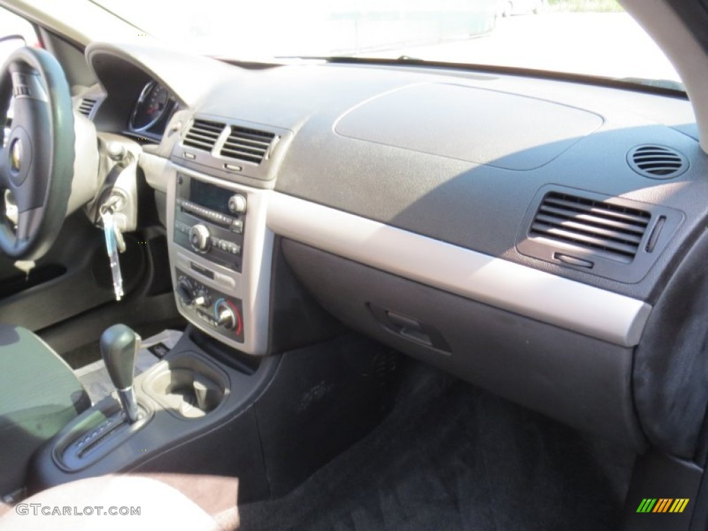 2007 Cobalt LT Coupe - Sport Red Tint Coat / Ebony photo #21