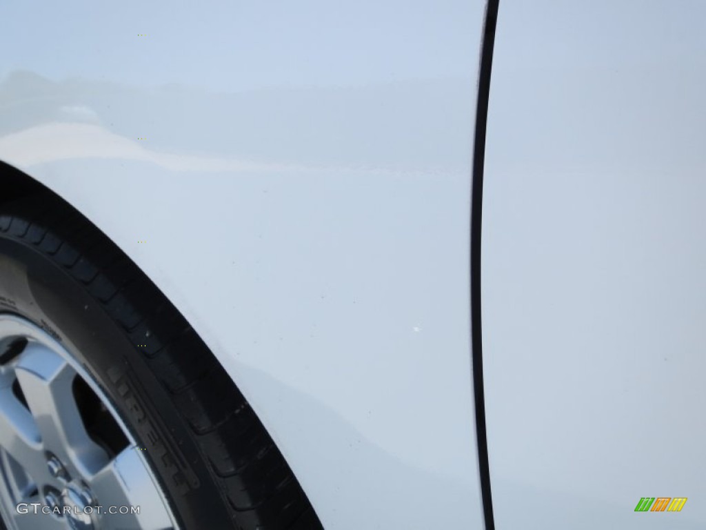 2005 Prius Hybrid - Super White / Gray/Burgundy photo #18