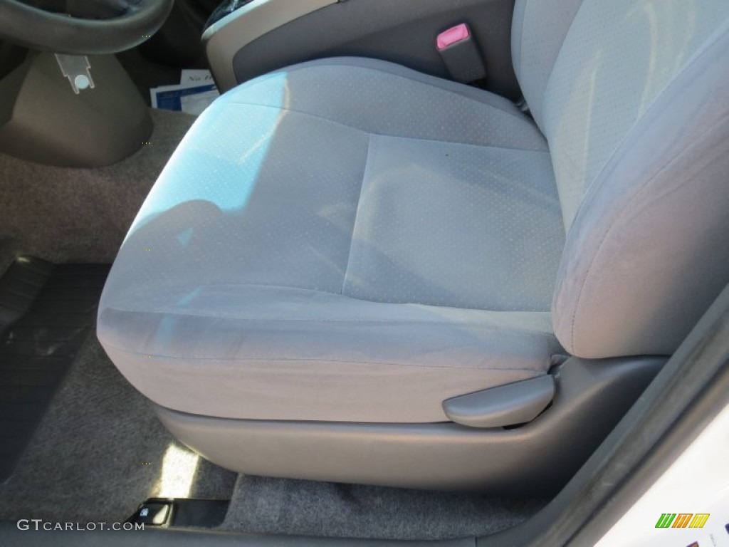 2005 Prius Hybrid - Super White / Gray/Burgundy photo #31