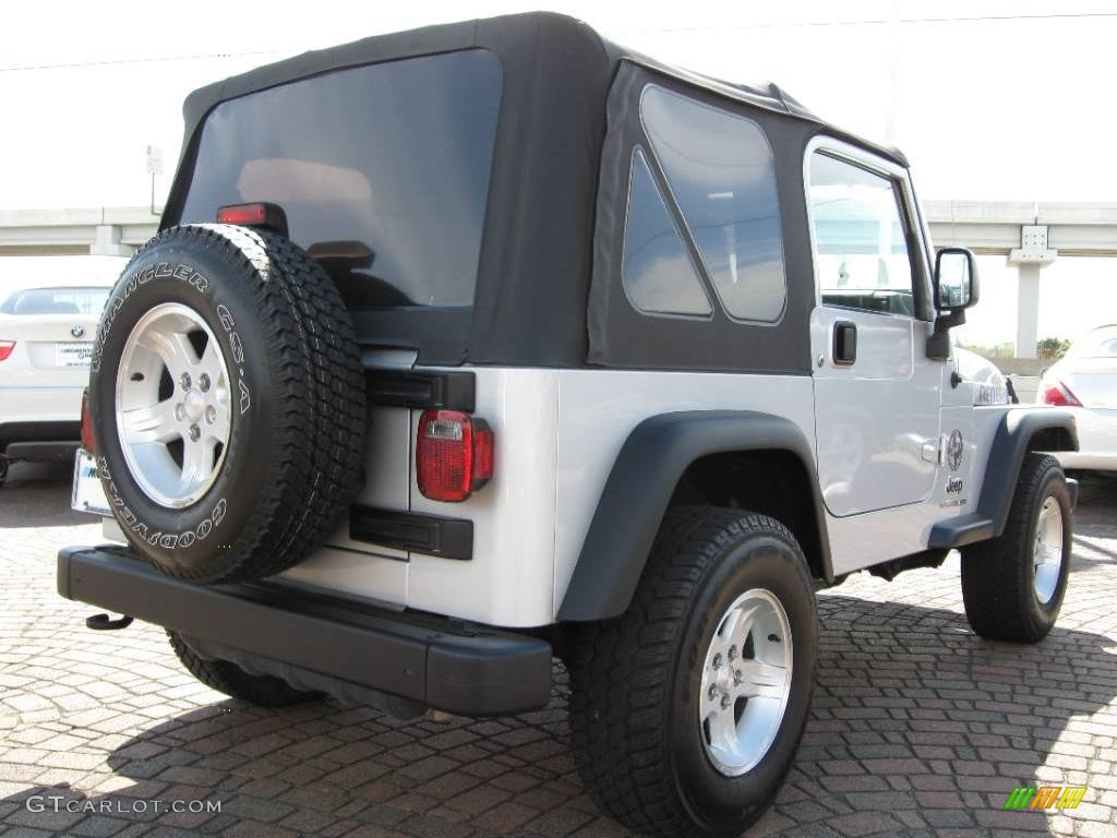 2004 Wrangler Sport 4x4 - Bright Silver Metallic / Dark Slate Gray photo #5