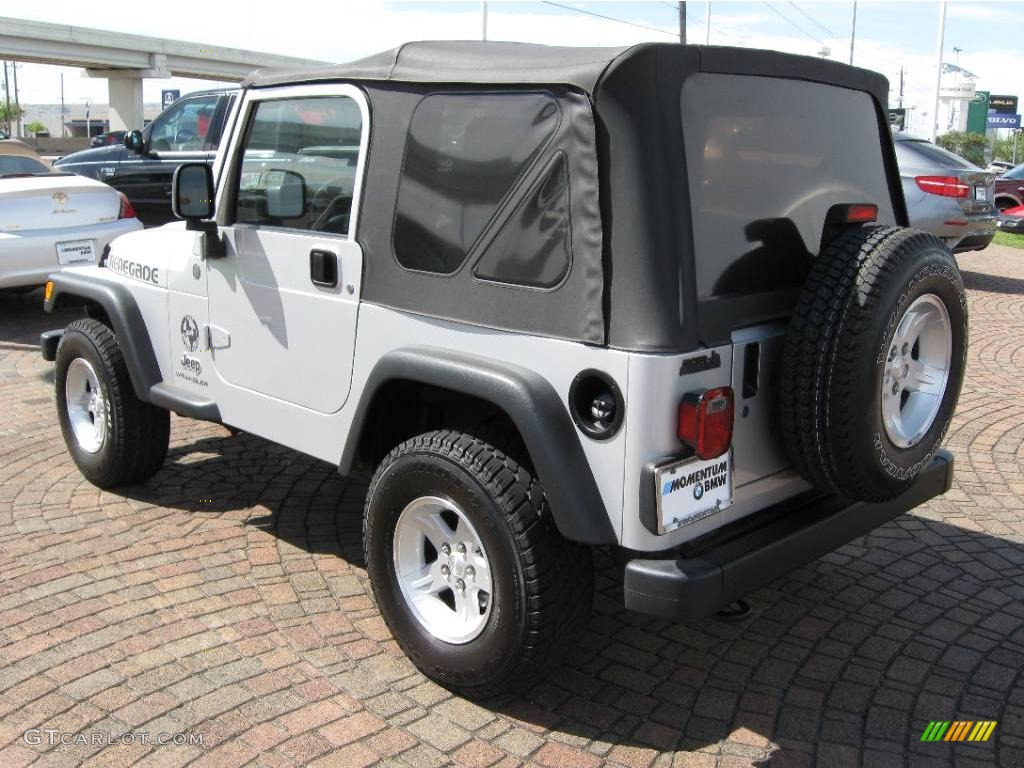 2004 Wrangler Sport 4x4 - Bright Silver Metallic / Dark Slate Gray photo #10