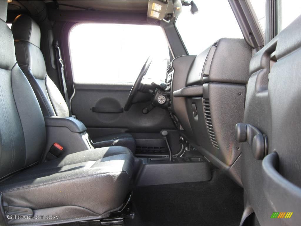 2004 Wrangler Sport 4x4 - Bright Silver Metallic / Dark Slate Gray photo #17