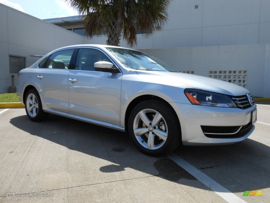 2013 Passat TDI SE - Reflex Silver Metallic / Moonrock Gray photo #1