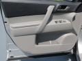 Classic Silver Metallic - Highlander V6 Photo No. 18