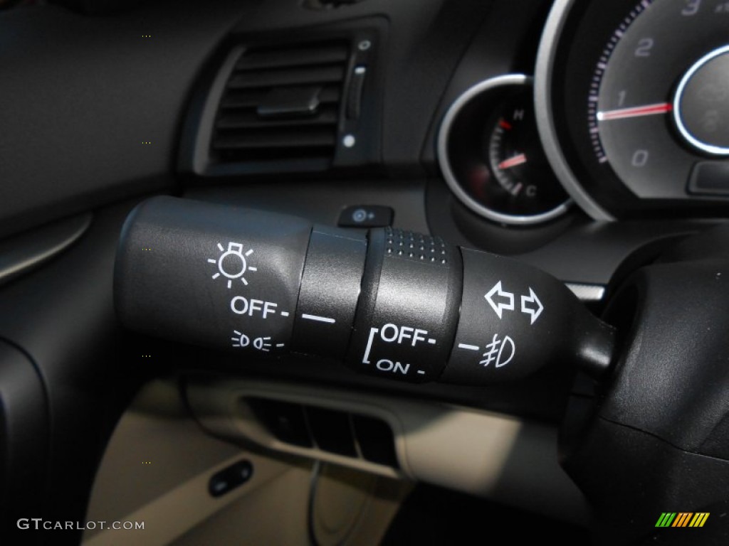 2012 Acura TL 3.5 Controls Photo #69981478