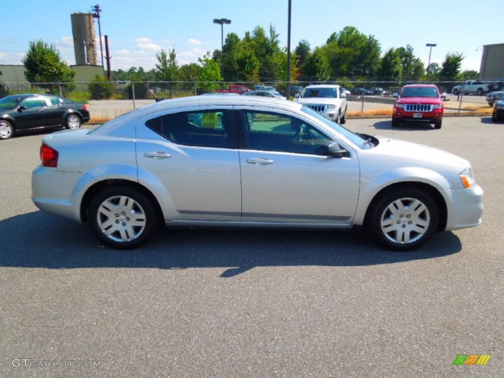 2011 Avenger Express - Bright Silver Metallic / Black photo #3