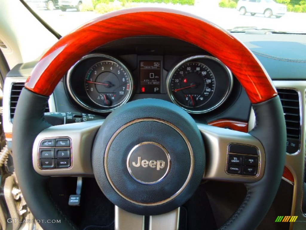 2013 Jeep Grand Cherokee Overland 4x4 New Saddle/Black Steering Wheel Photo #69986959