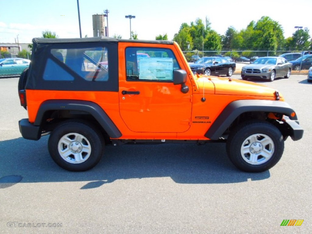 2012 Wrangler Sport 4x4 - Crush Orange / Black photo #3