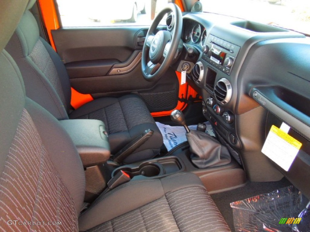 2012 Wrangler Sport 4x4 - Crush Orange / Black photo #21