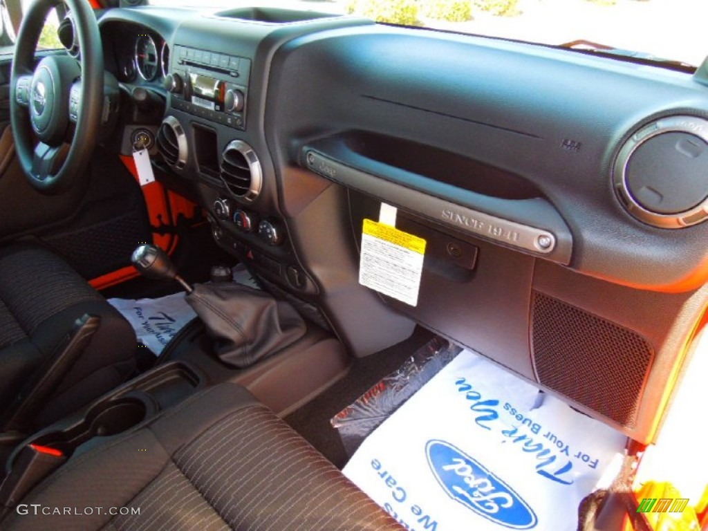 2012 Wrangler Sport 4x4 - Crush Orange / Black photo #22