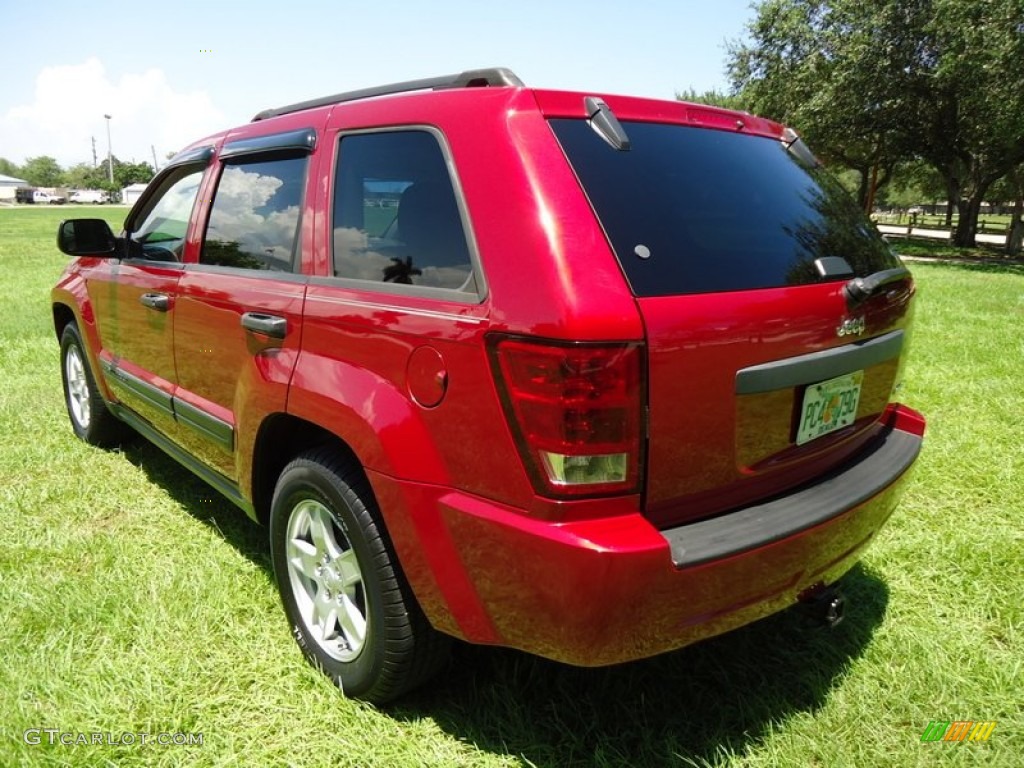 2005 Grand Cherokee Laredo - Inferno Red Crystal Pearl / Medium Slate Gray photo #7