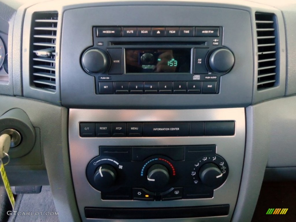 2005 Grand Cherokee Laredo - Inferno Red Crystal Pearl / Medium Slate Gray photo #27