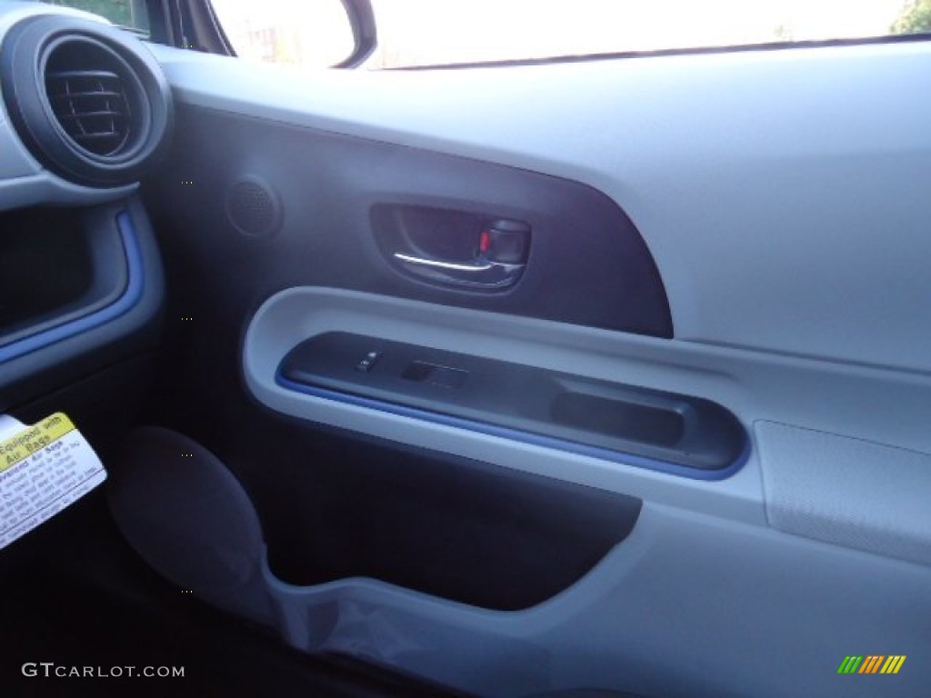 2012 Prius c Hybrid Two - Absolutely Red / Gray photo #33