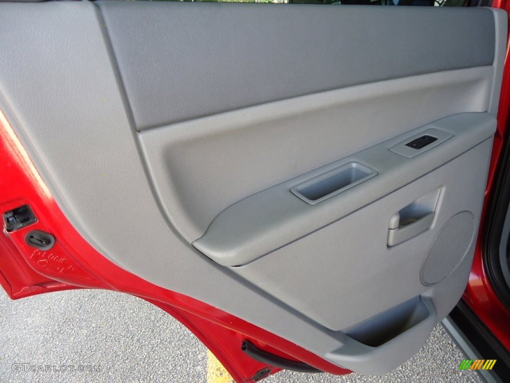 2005 Grand Cherokee Laredo - Inferno Red Crystal Pearl / Medium Slate Gray photo #48