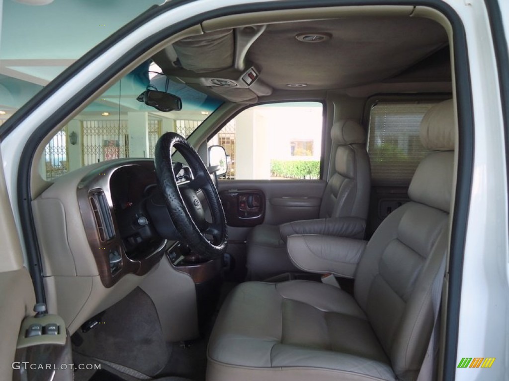 Neutral Interior 2002 Chevrolet Express 1500 Passenger Conversion Van Photo #69991255