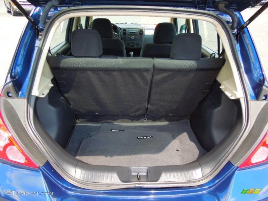 2012 Versa 1.8 S Hatchback - Blue Onyx Metallic / Charcoal photo #18