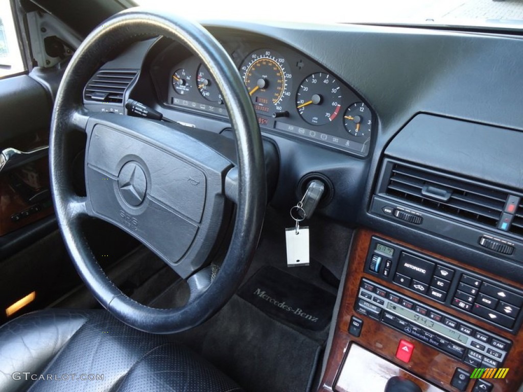 1992 Mercedes-Benz SL 500 Roadster Steering Wheel Photos