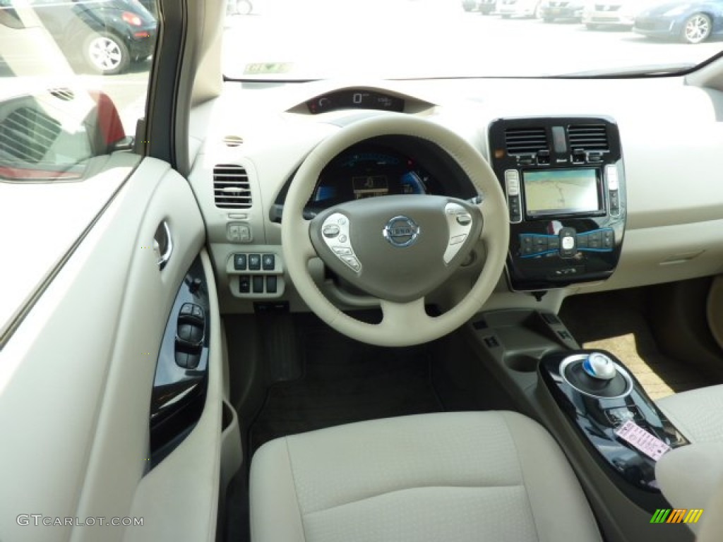 2012 Nissan LEAF SL Light Gray Dashboard Photo #69995661