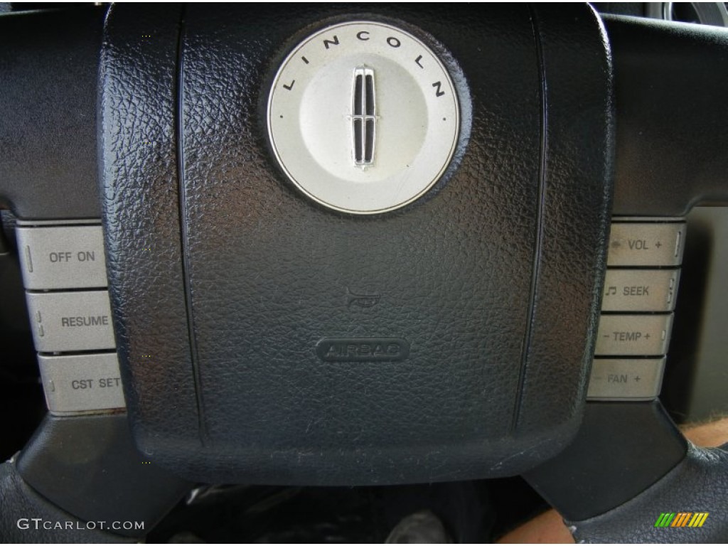 2006 Lincoln Mark LT SuperCrew Controls Photo #69998840