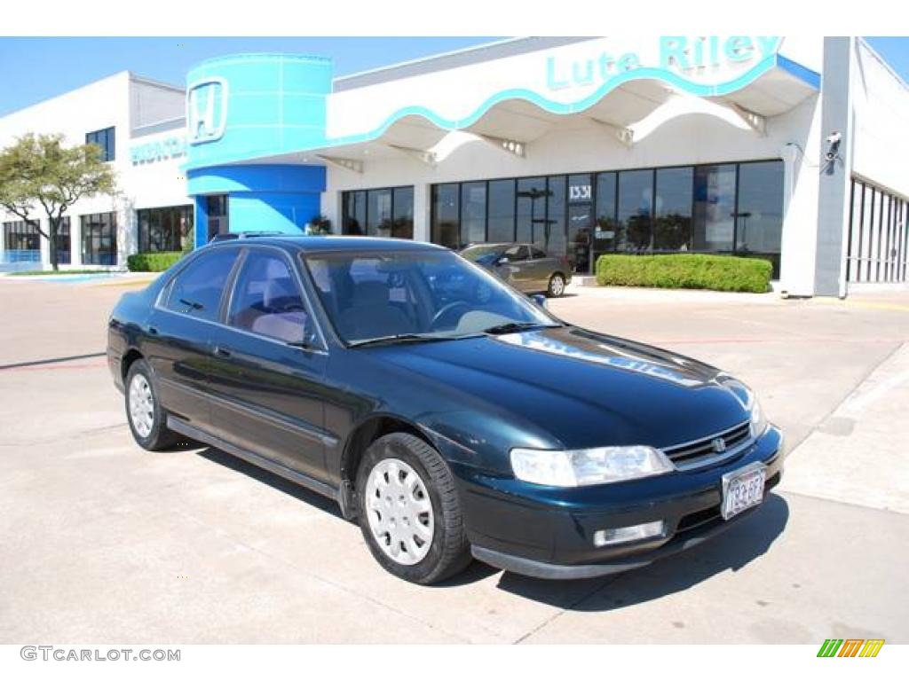 1995 Accord LX V6 Sedan - Sherwood Green Pearl / Beige photo #1