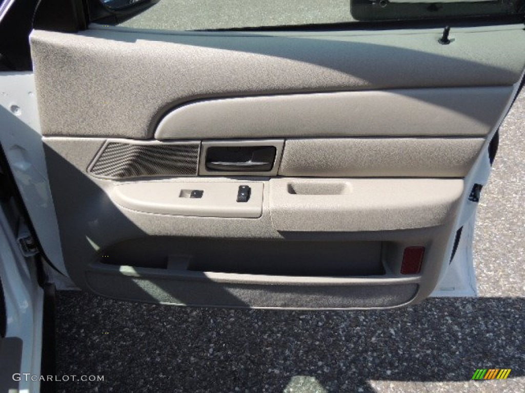 2011 Crown Victoria LX - Vibrant White / Medium Light Stone photo #12