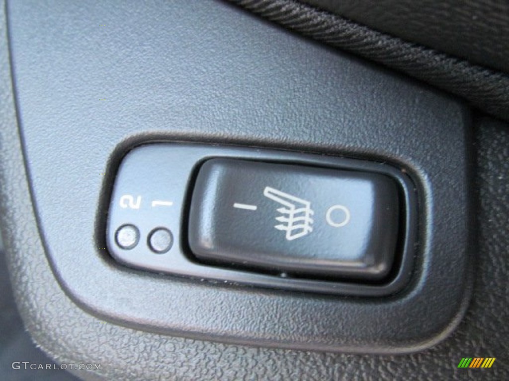 2012 Chevrolet Malibu LT Controls Photo #70006701