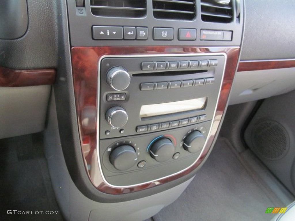 2007 Buick Terraza CX Controls Photo #70007455