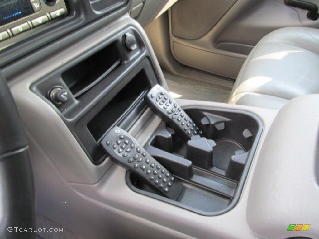 2006 Tahoe LT 4x4 - Summit White / Gray/Dark Charcoal photo #22