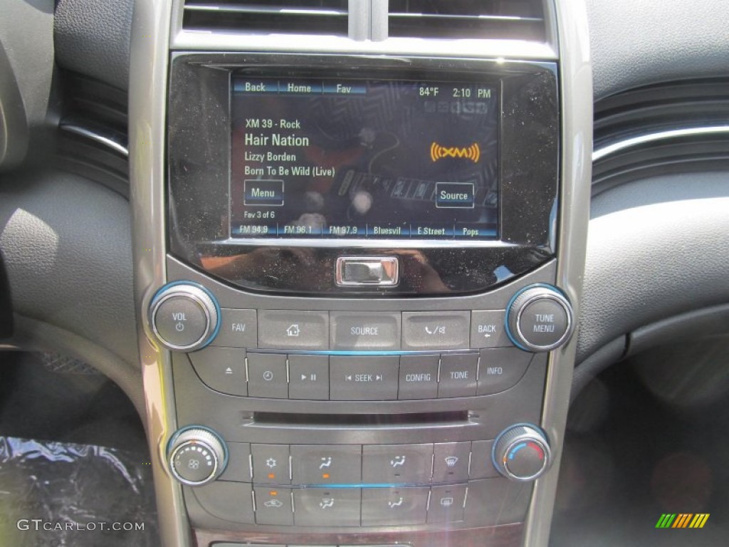 2013 Chevrolet Malibu LT Controls Photo #70008958